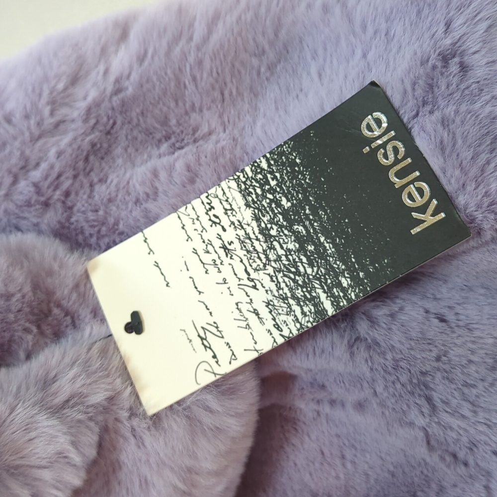 Kensie, Lilac /Lavender,Faux Fur Jacket. Medium - Picture 4 of 13